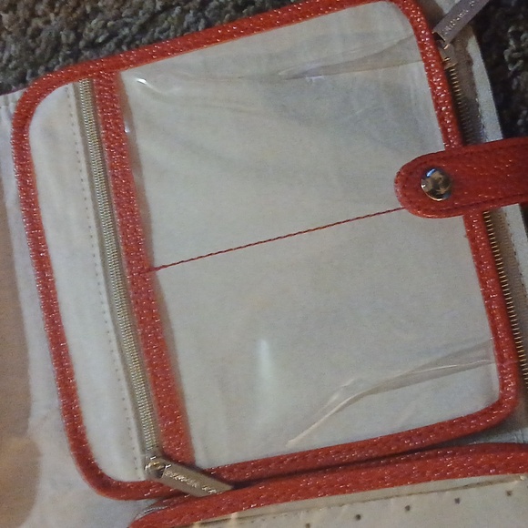 Kendra Scott Red Pebble Leather Jewelry Travel Case - Picture 13 of 16